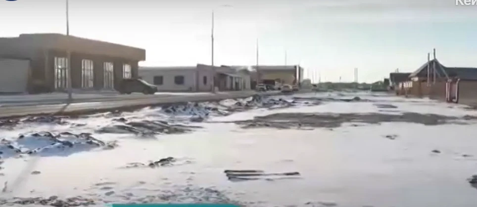 ساسىق سۋدىڭ ۇستىندە وتىر: اتىراۋدا ەكى ايعا توتەنشە جاعداي جاريالاندى