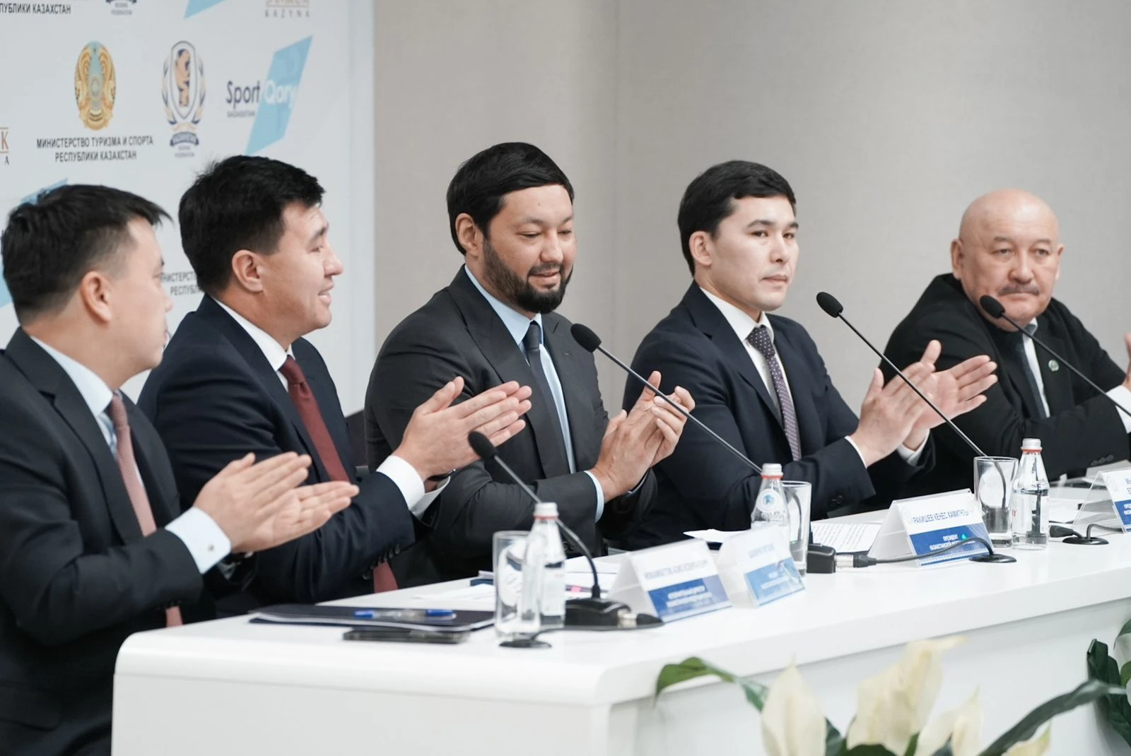 قازاقستان بوكس فەدەراتسياسىنىنىڭ جاڭا باسشىسى سايلاندى