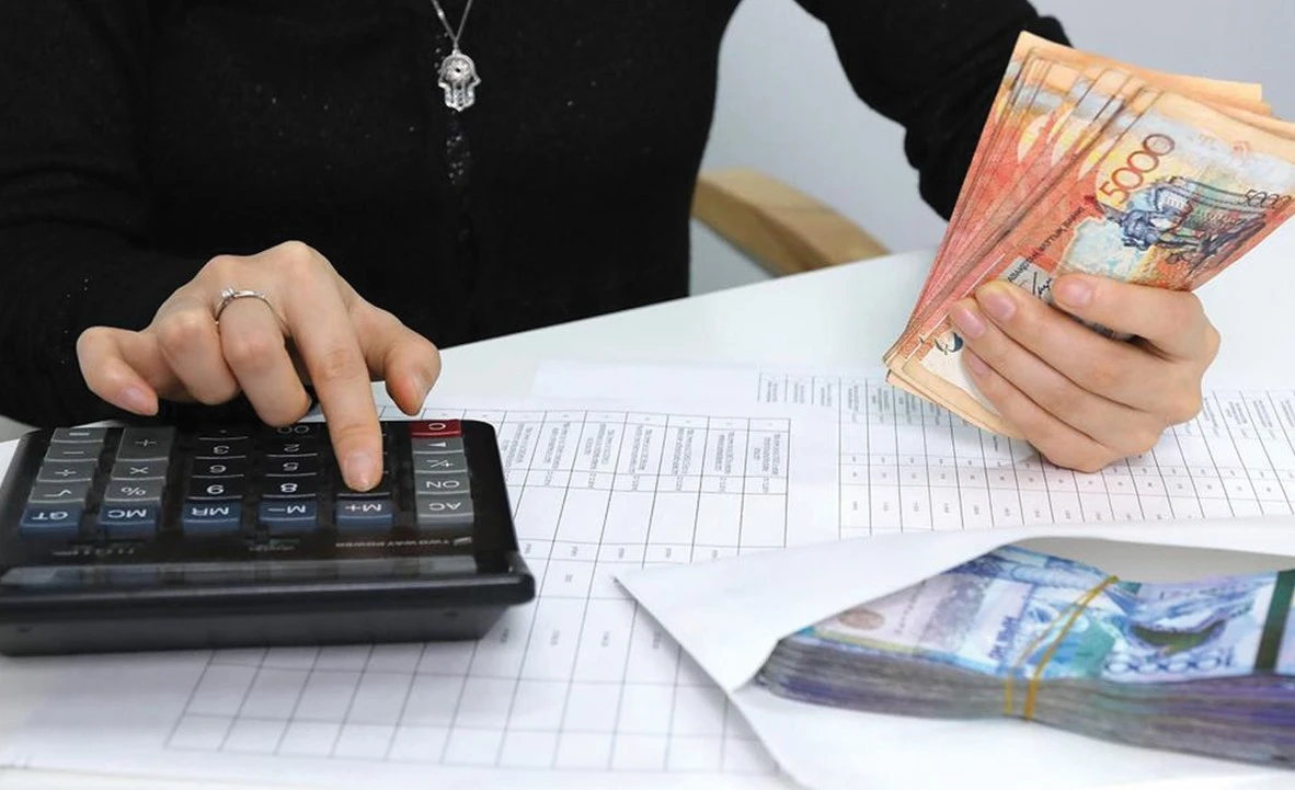 «ۋادە ەتىلگەن 4,5 ملن تەڭگە بەرىلگەن جوق». «مايقايىڭالتىن» كەنىشىندە قازا بولعان ازاماتتىڭ قىزى