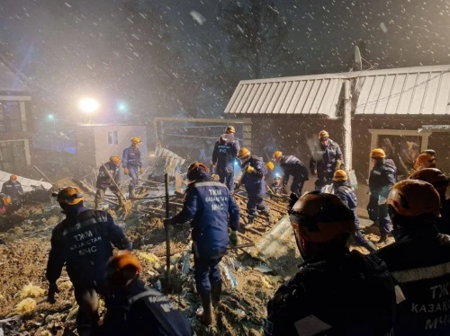 «سۋ قۇبىرى جارىلعان». الماتىداعى لاي كوشكىنىنىڭ سەبەبى بەلگىلى بولدى