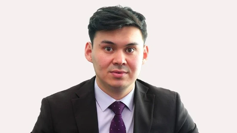 اۋىل شارۋاشىلىعى ۆيتسە-ءمينيسترى قىزمەتىنەن كەتتى