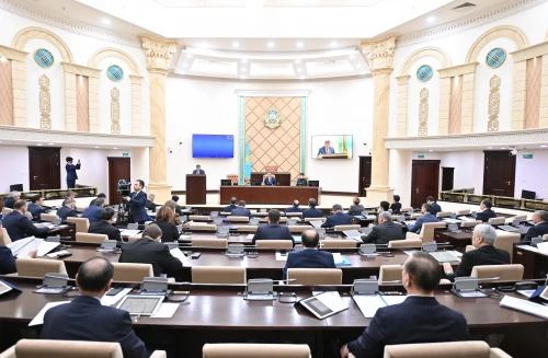 مەملەكەت باسشىسى جۇكتەگەن مىندەتتەر دەپۋتاتتاردىڭ ەرەكشە نازارىندا بولادى - ماۋلەن اشىمباەۆ