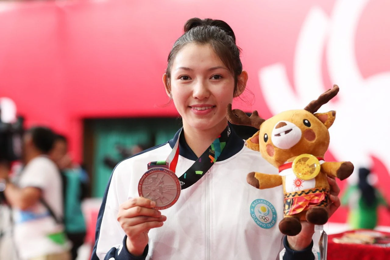 جەرلەستەرىمىزدىڭ جارقىن جەڭىسى