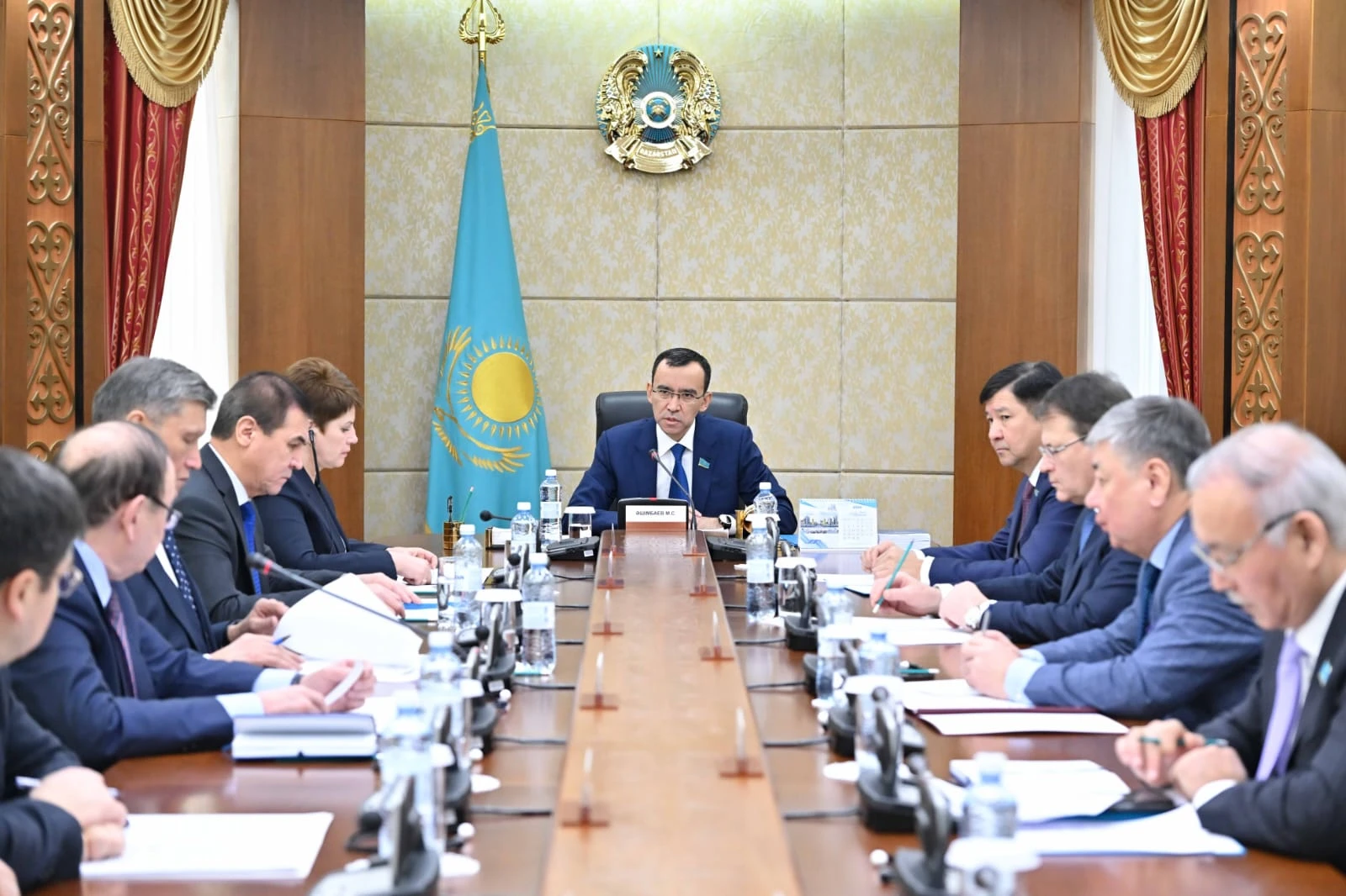 سەناتتا جايىلىمدىق جەردى پايلالانۋ ماسەلەسى قارالادى