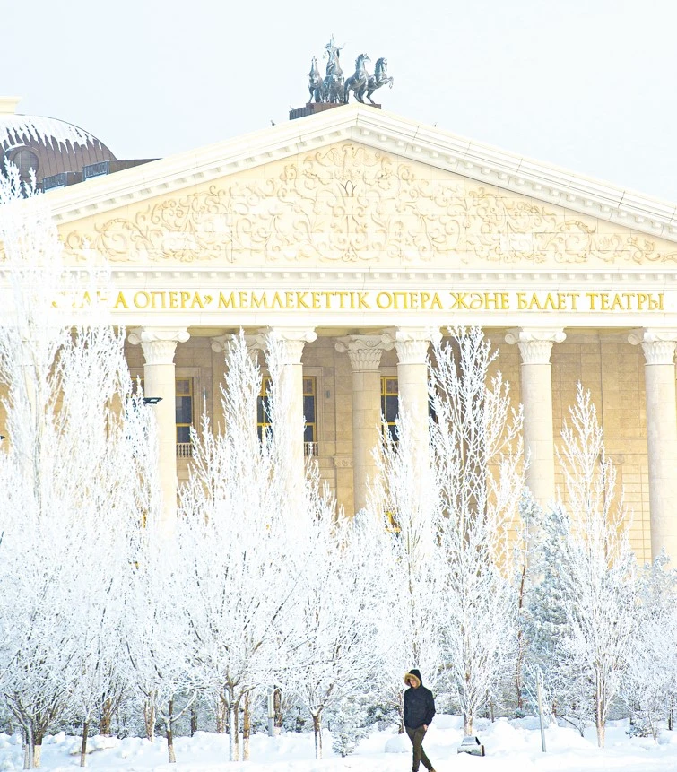 مادەنيەتىنە قامقور قاعان دا, حالىق تا باقىتتى