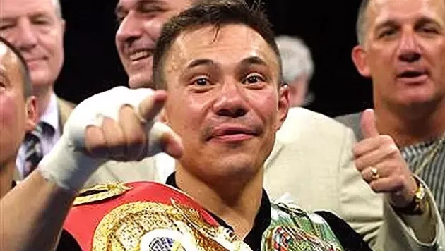 رەسەيدىڭ ايگىلى بوكسشىسى ءومىرىن كۇرت وزگەرتكەن قازاقتىڭ ەسىمىن اتادى