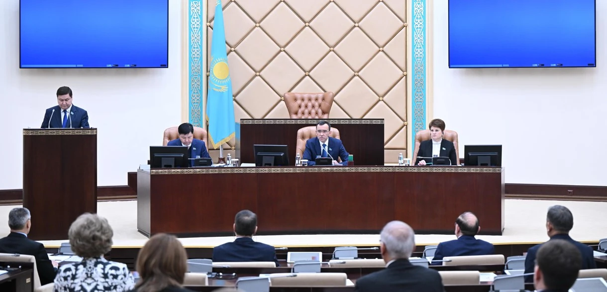 تەمىرجول سالاسىن رەفورمالاۋ ناقتىلاندى