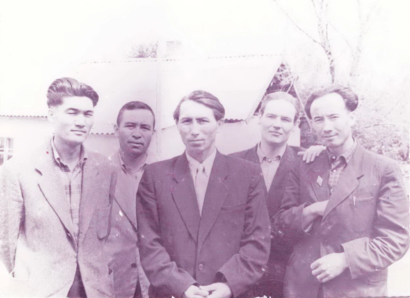 اقىن نۇرسۇلتان مەن جازۋشى مۇحامەتجان