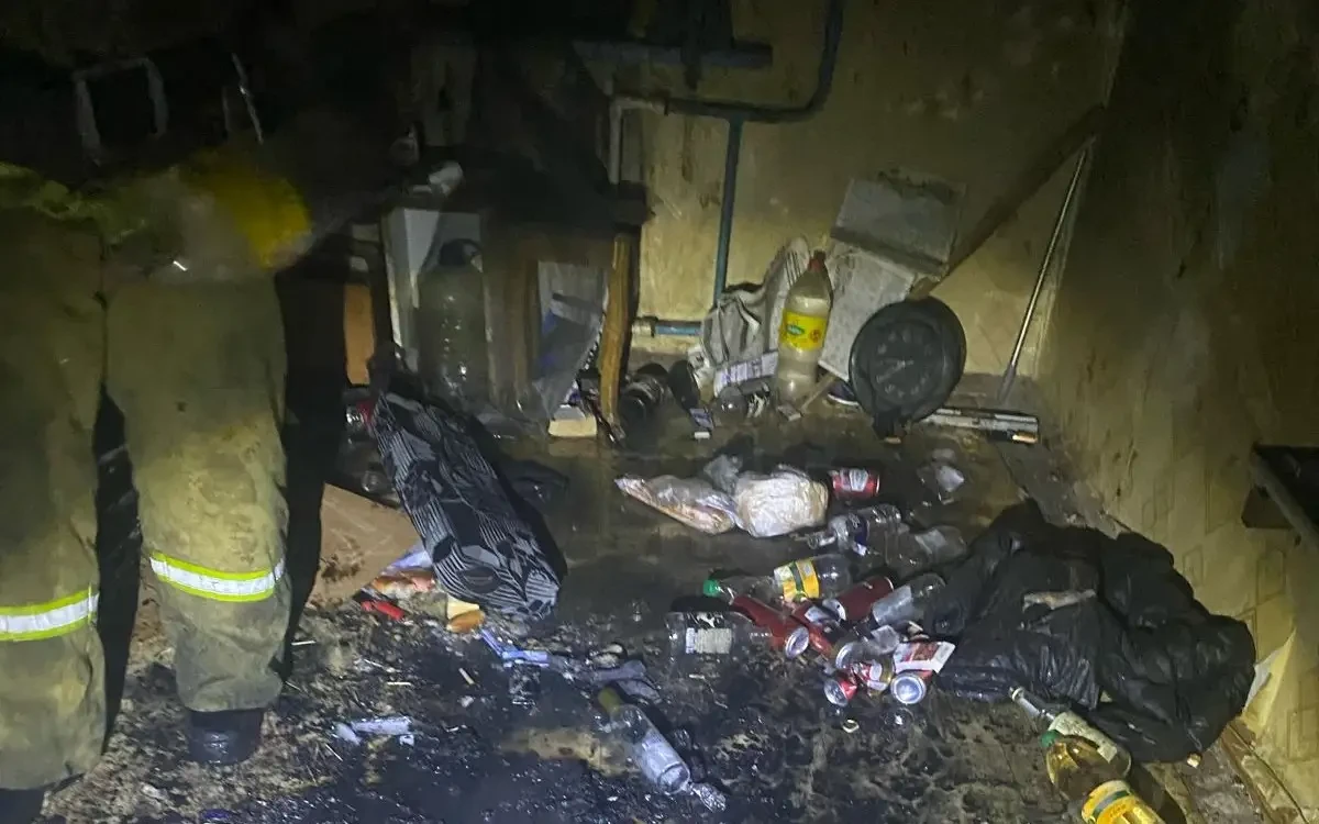 «سوندىرىلمەگەن شىلىمنان تۇتانعان وت»: جاتاقحانا ورتەنىپ, 40 ادام ەۆاكۋاتسيالاندى