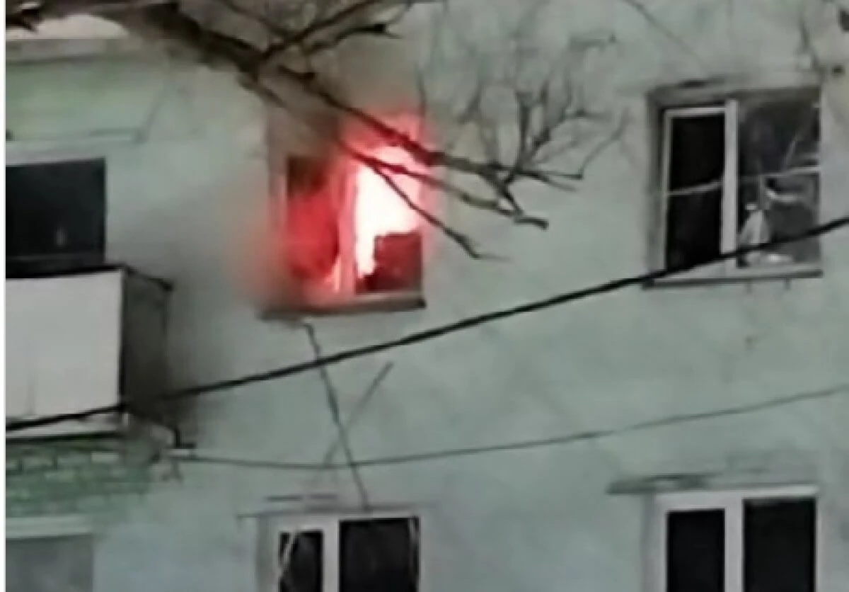 الماتىدا تۇرعىن ۇيدەن ءورت شىعىپ, 17 ادام قۇتقارىلدى