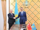 سەنات توراعاسى تۇركيانىڭ قازاقستانداعى ەلشىسىمەن كەزدەستى