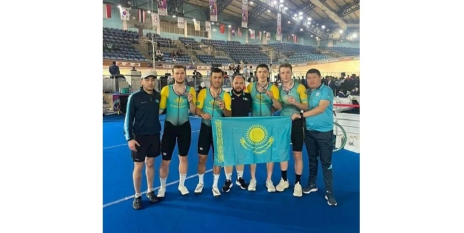 ۆەلوترەكتەن ازيا چەمپيوناتى: قازاقستان قۇراماسى – قولا جۇلدەگەر