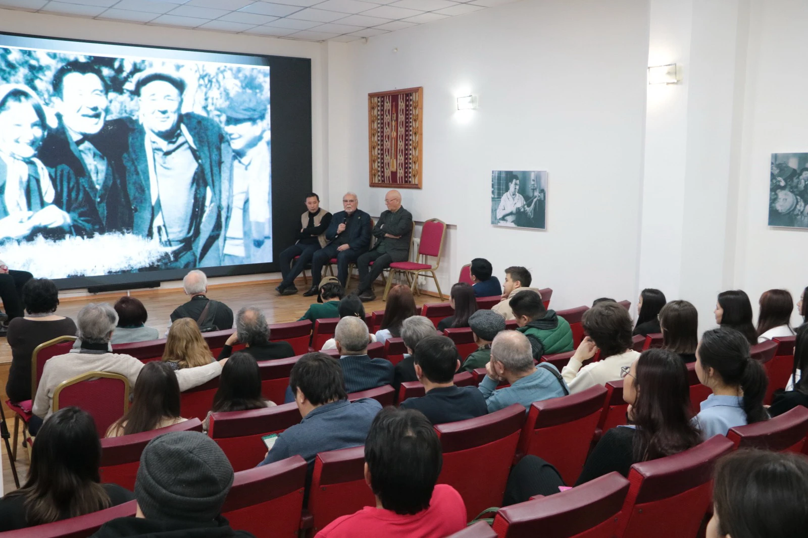 دارا دارىنعا قۇرمەت