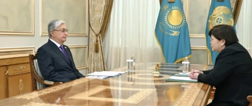 مەملەكەت باسشىسى كونستيتۋتسيالىق سوت توراعاسى ەلۆيرا ازيموۆانى قابىلدادى