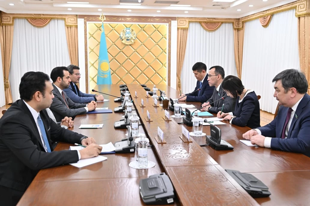 سەنات توراعاسى مۇسىلمان اقساقالدار كەڭەسىنىڭ باس حاتشىسىمەن كەزدەستى