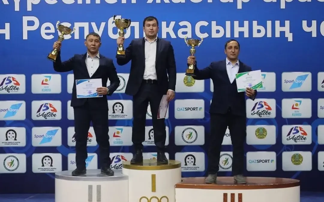 قازاق كۇرەسىنەن تۇيە بالۋاندار انىقتالدى