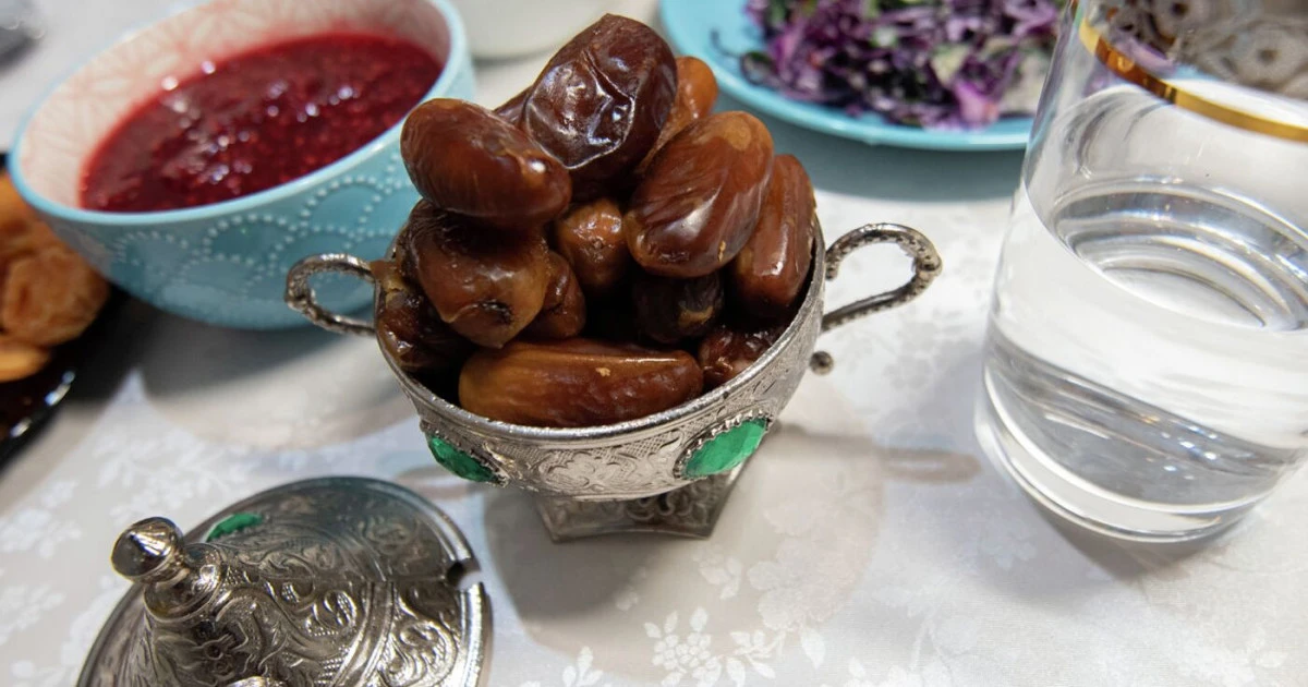 ورازا ۇستاعاندا اشىقپاس ءۇشىن قالاي تاماقتانۋ كەرەك؟