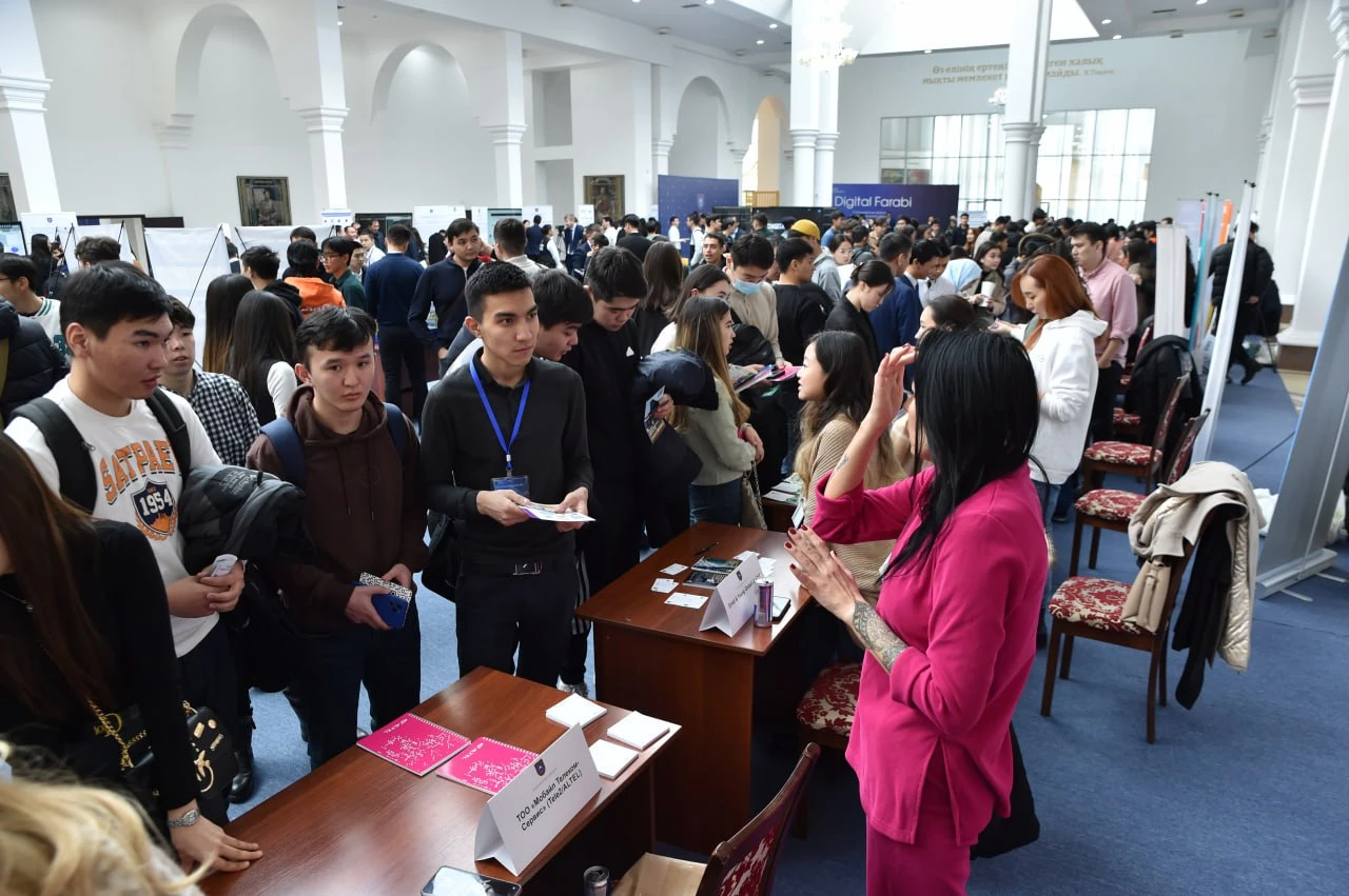 قازۇۋ-دا بوس جۇمىس ورىندارىنىڭ جارمەڭكەسى ءوتتى