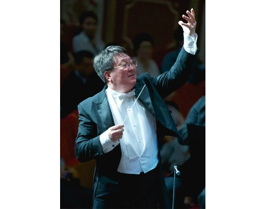 ابزال مۇحيتدين, ديريجەر: كلاسسيكالىق مۋزىكانى تىڭداۋعا دايىندىق كەرەك