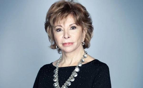 يزابەل الەندە, جازۋشى: كىتاپتارىم 77 ميلليون دانامەن ساتىلدى