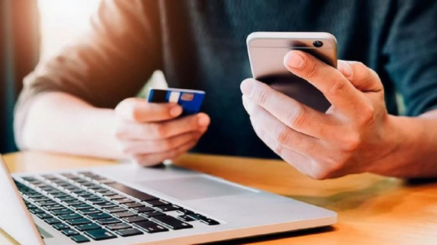 18 جاستاعى الاياق