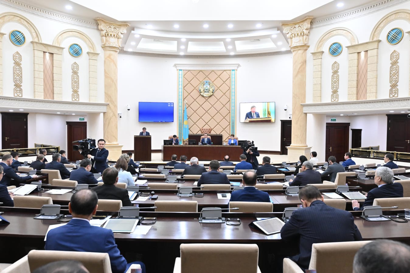 سەناتورلار ترانسفەرتتىك باعا بەلگىلەۋ ماسەلەلەرى تۋرالى زاڭدى ماقۇلدادى