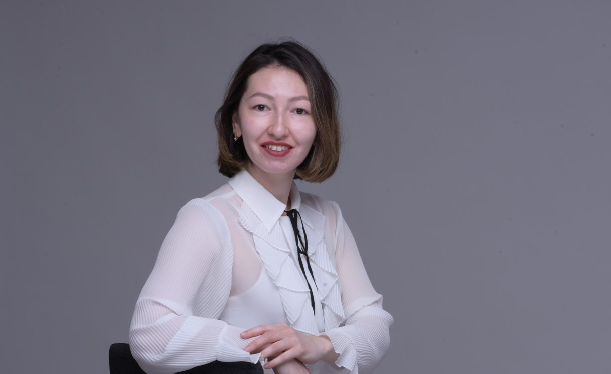 بىلىكتىلىك ەڭبەكپەن كەلەدى