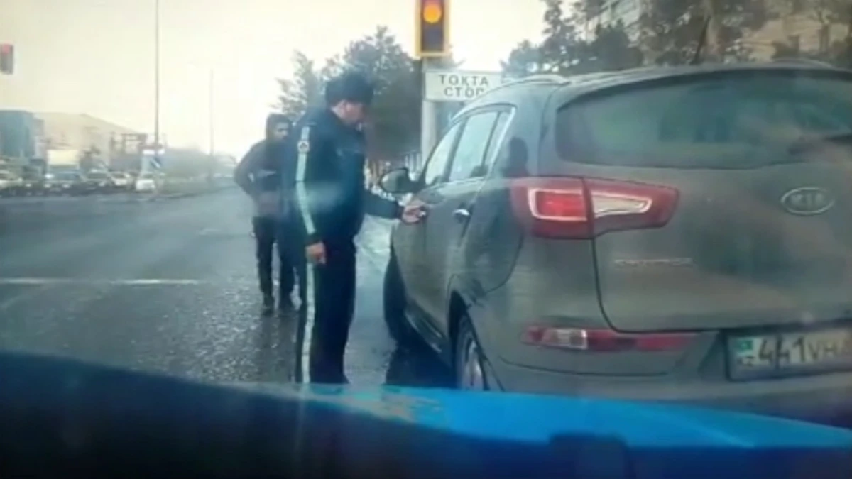 «ينسۋلت العان»: پاترۋلدىك ينسپەكتورلار جۇرگىزۋشىنى قۇتقاردى