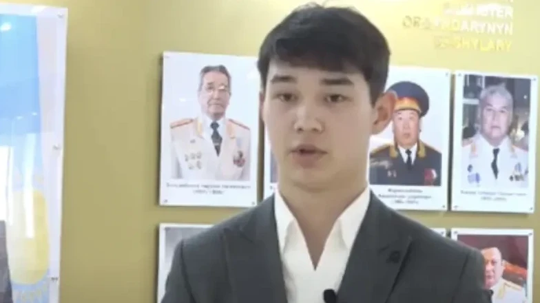 «ايەلىن ولتىرگەن». اقمولا وبلىسىندا وقۋشى قاۋىپتى قىلمىسكەردى جالعىز ۇستاعان