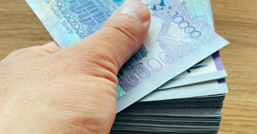 «ساباق توقتاتىلعان كۇن». وقۋشىلارعا بەرىلمەگەن تاماققا ميلليونداپ اقشا اۋدارعان مەكتەپتەر انىقتالدى