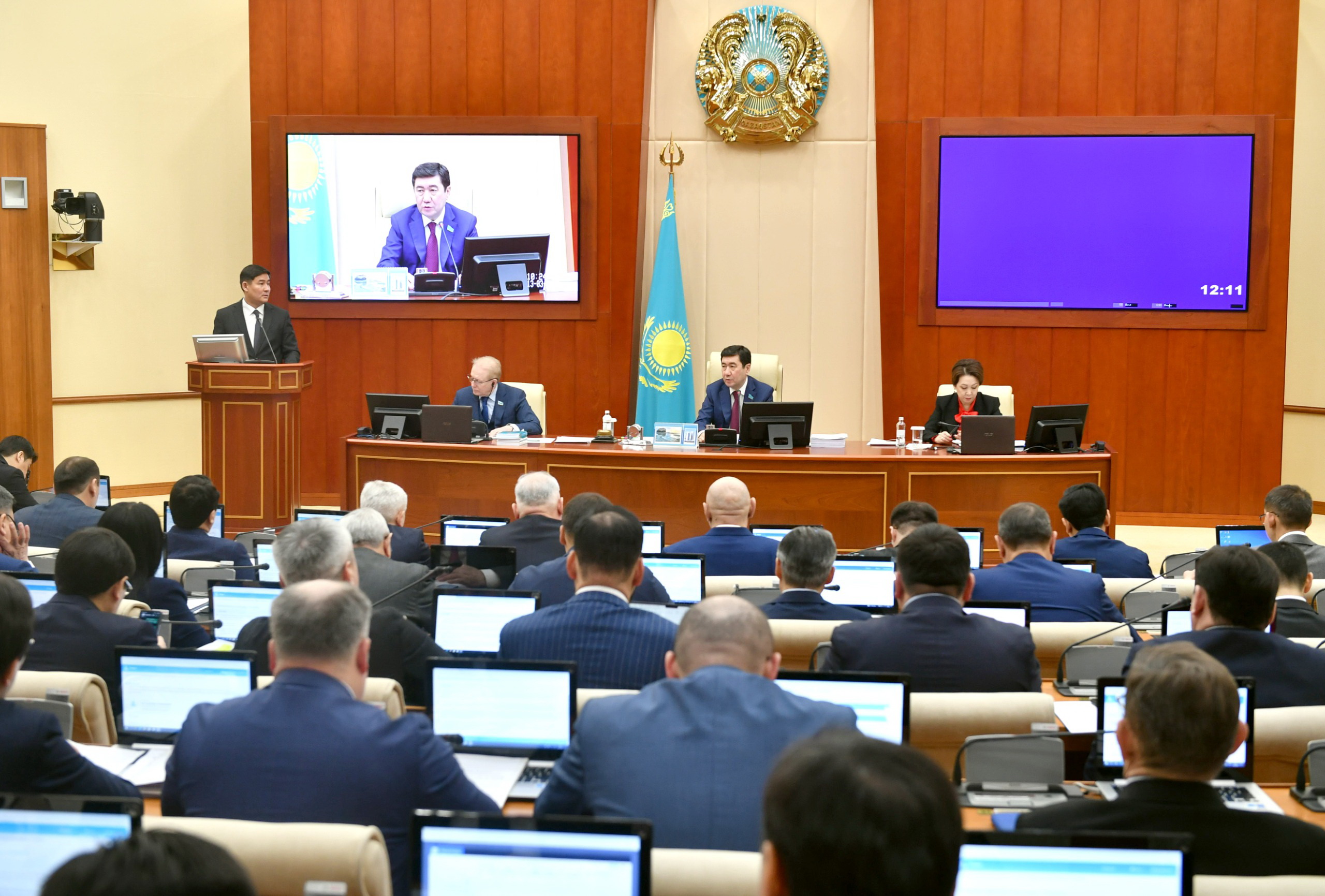 قۇقىقتىق ماسەلەلەر تالقىعا ءتۇستى