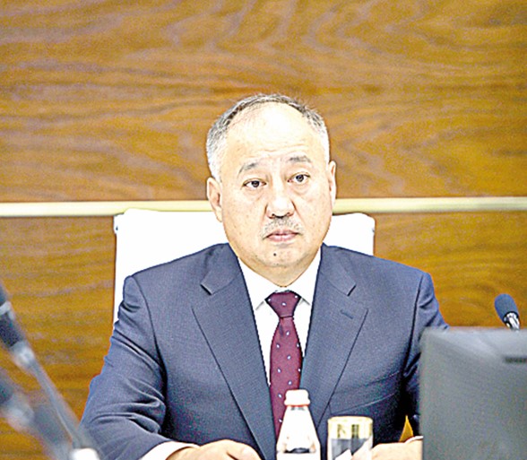 ەربول احمەتجانوۆ: زاڭدى بىلمەۋ جاۋاپكەرشىلىكتەن بوساتپايدى