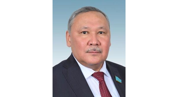 تالعات ءجۇنىسوۆ: قۇرىلتاي وڭ سەرپىن بەرەدى