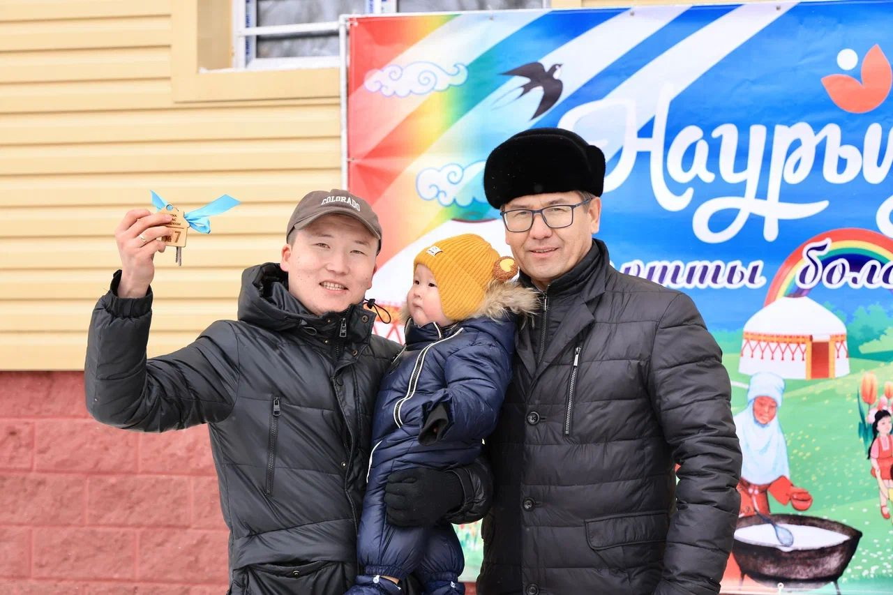 40 دارىگەر ءۇيلى بولدى