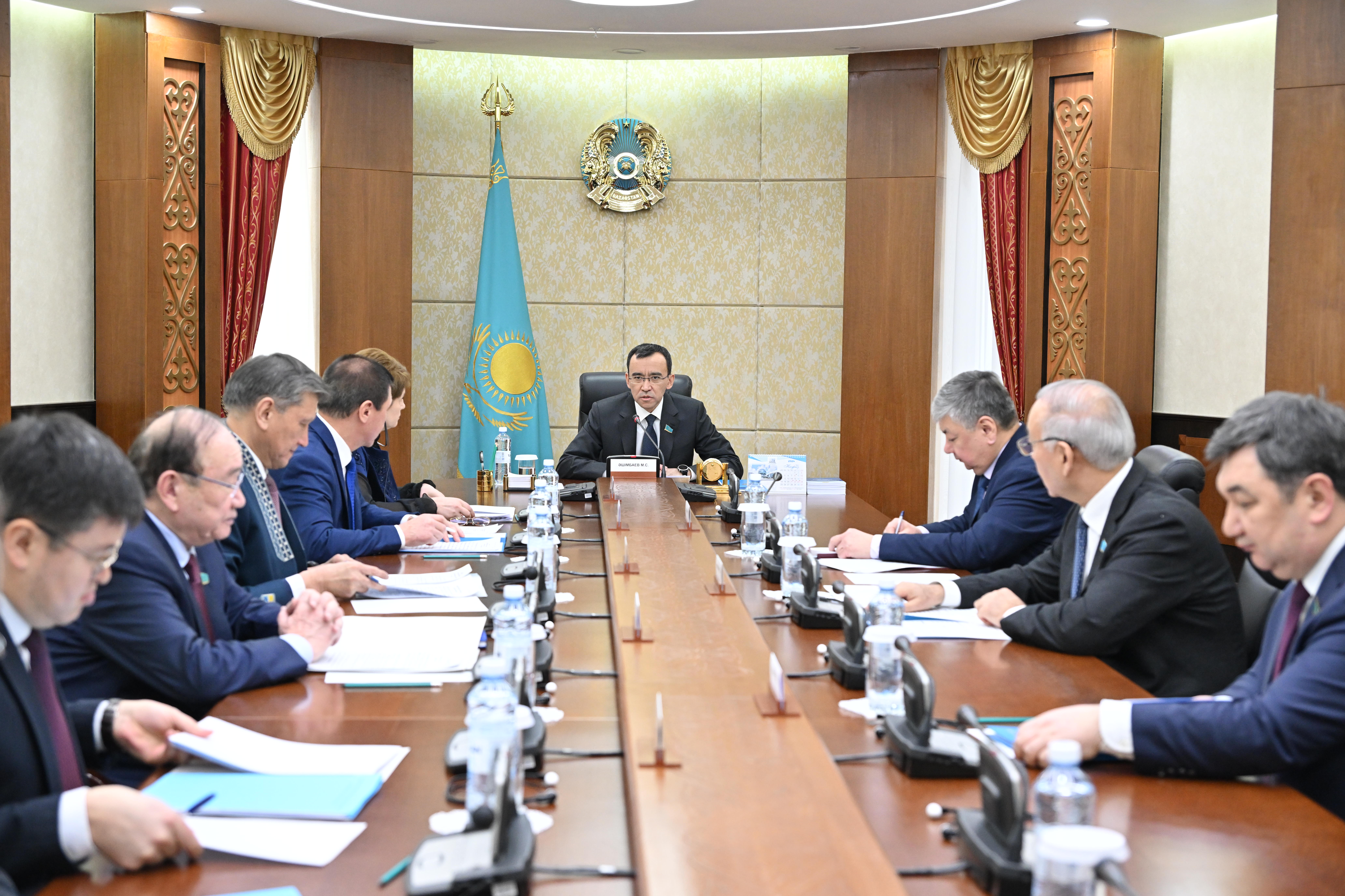 سەنات وتىرىسىنىڭ كۇن ءتارتىبى بەكىتىلدى