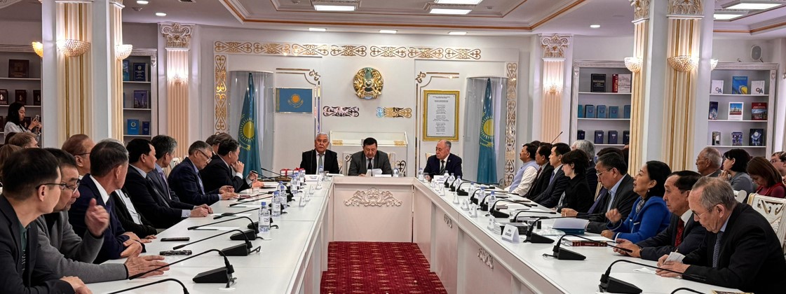 ديپلومات كىتابى