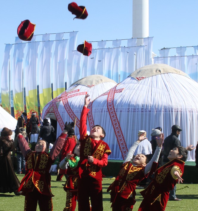 ىنتىماق – ىرىسىمىز