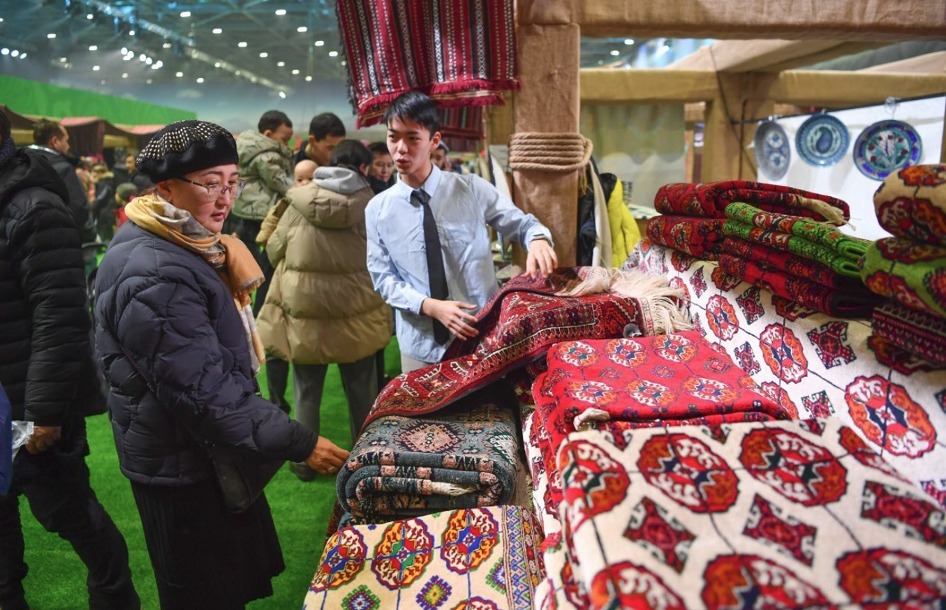 الەمنىڭ قولونەر شەبەرلەرى استانادا