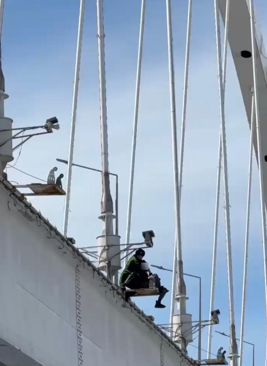 استانادا 42 جاستاعى ايەل كوپىردەن سەكىرمەك بولدى (ۆيدەو)