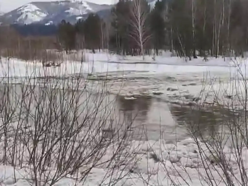 شىعىس قازاقستان وبلىسىندا ءۇش ەر ادام وزەنگە اعىپ كەتتى