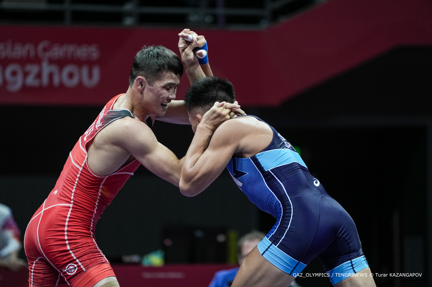 بىشكەكتە باق سىنايدى