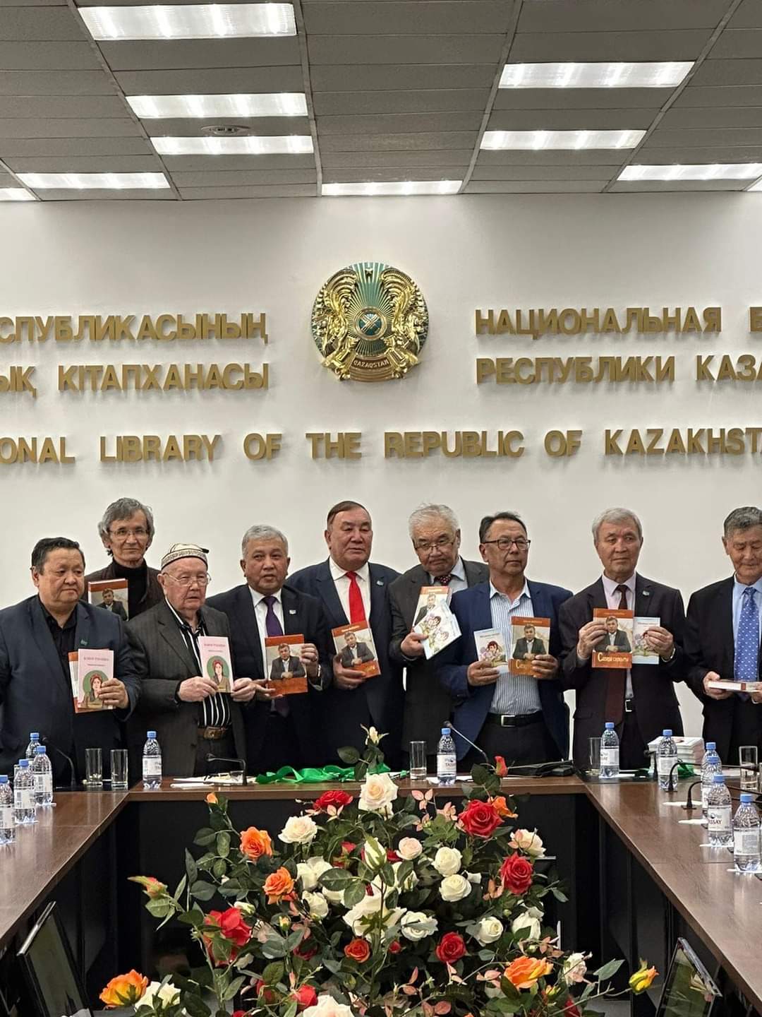 «ايەلىم بازاردا» – تۇرىك تىلىندە