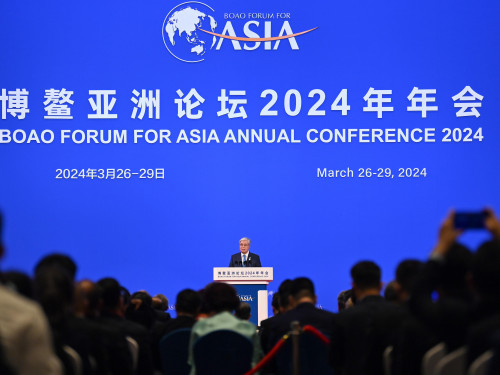 ازيالىق رەنەسسانس جانە قازاقستان امبيتسياسى. توقاەۆتىڭ قىتايعا ساپارى تۋرالى