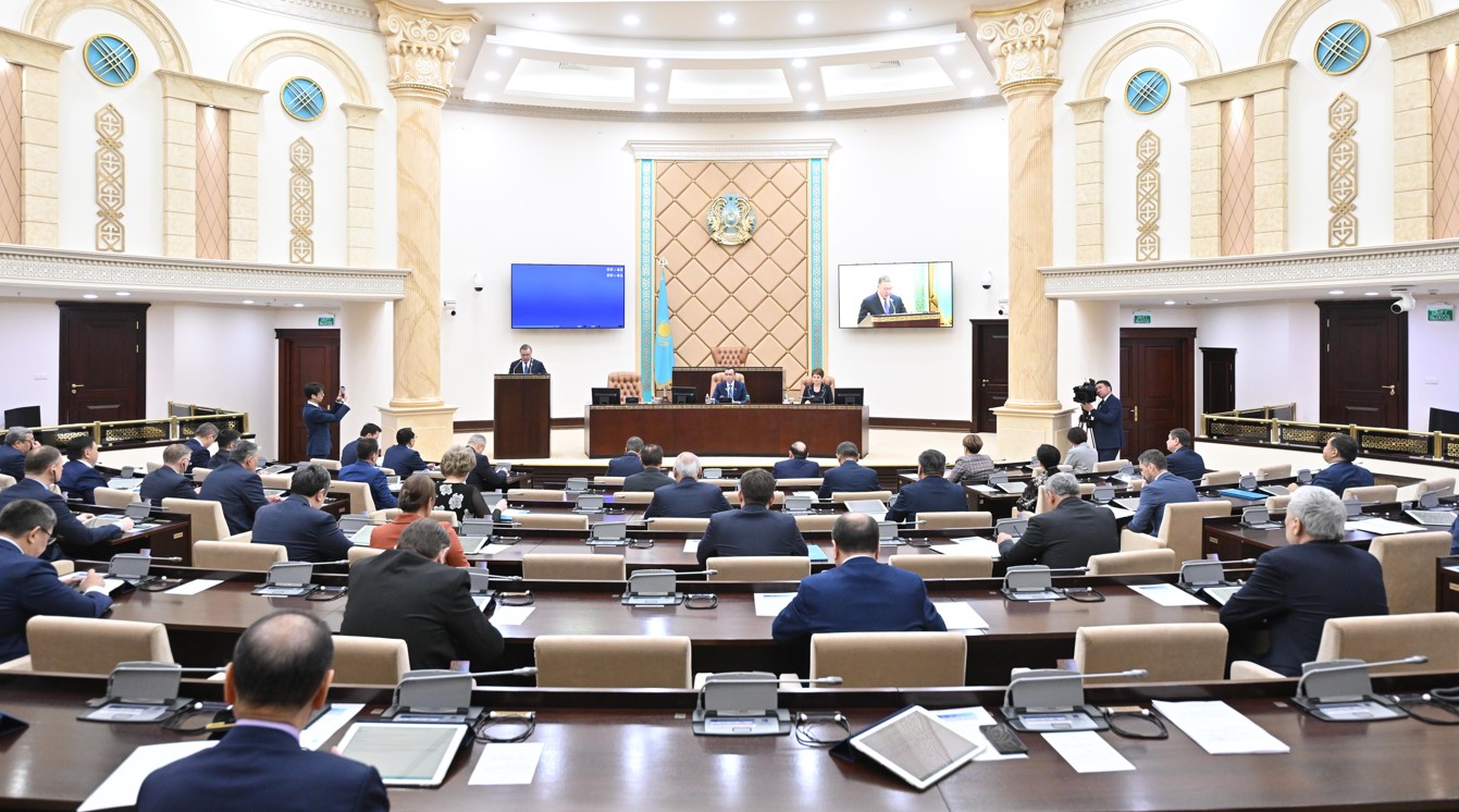 باۋىرلاستىق بايلانىستىڭ جاڭا بەلەسى