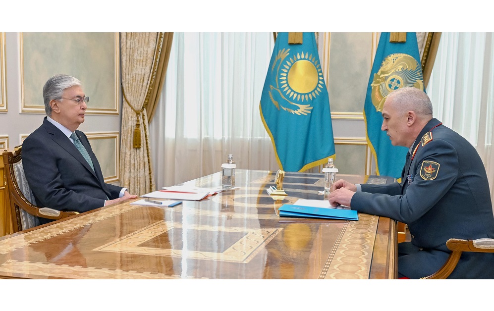 مەملەكەت باسشىسى قورعانىس ءمينيسترى رۋسلان جاقسىلىقوۆتى قابىلدادى