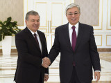 قاسىم-جومارت توقاەۆ پەن شاۆكات ميرزيوەۆ بەيرەسمي كەزدەسۋ وتكىزەدى