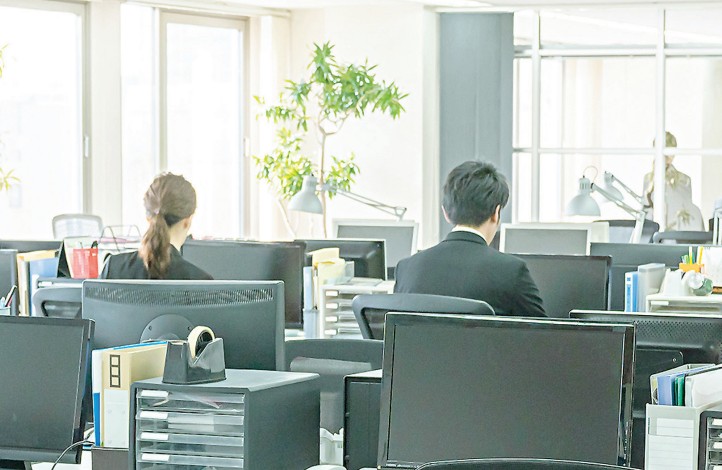 مەملەكەتتىك قىزمەت: جاستاردىڭ كوزقاراسى ءار الۋان