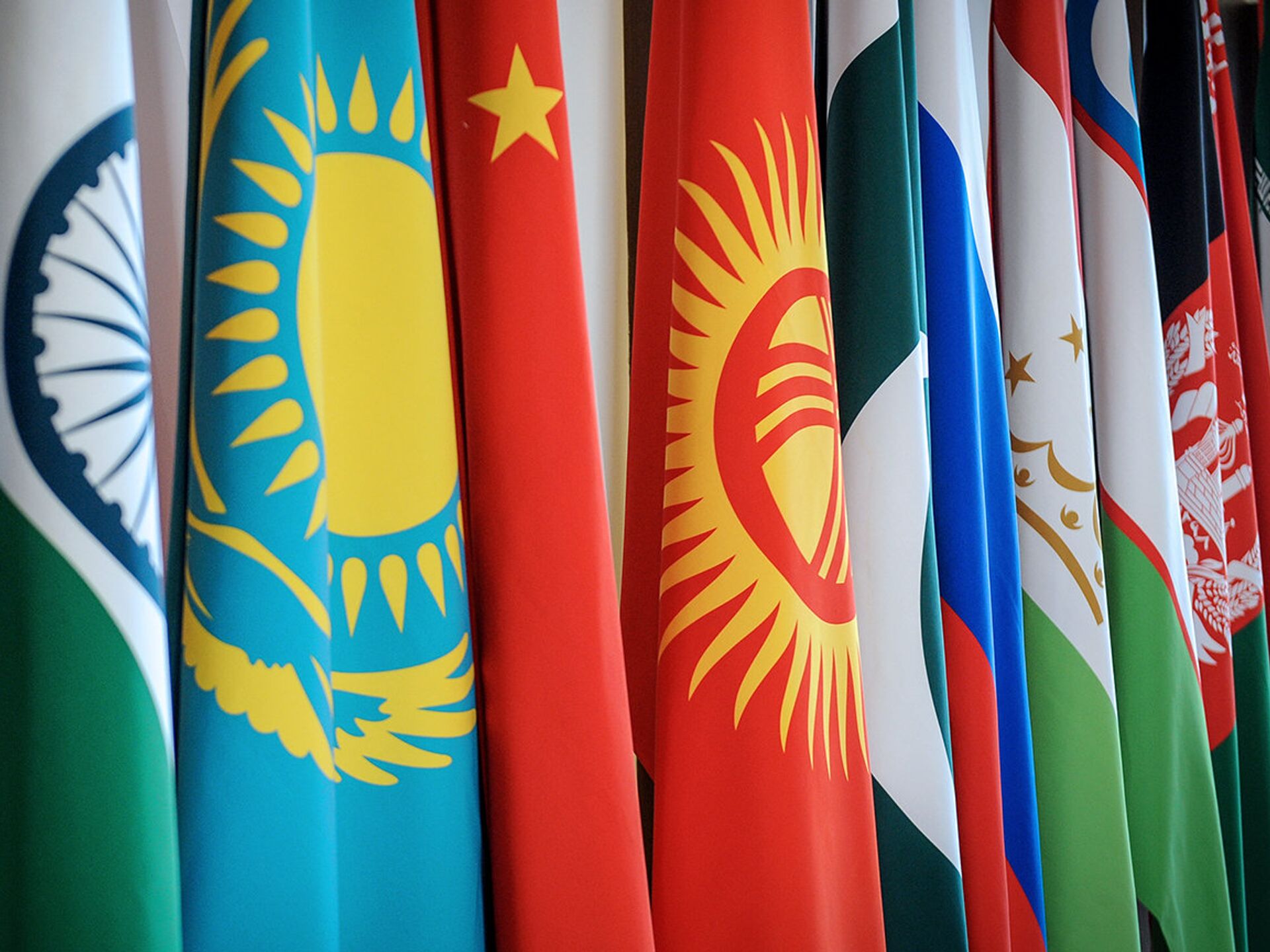 قىرعىزستان جانە پاكىستان: ديپلوماتتار استانادا كەزدەسەدى