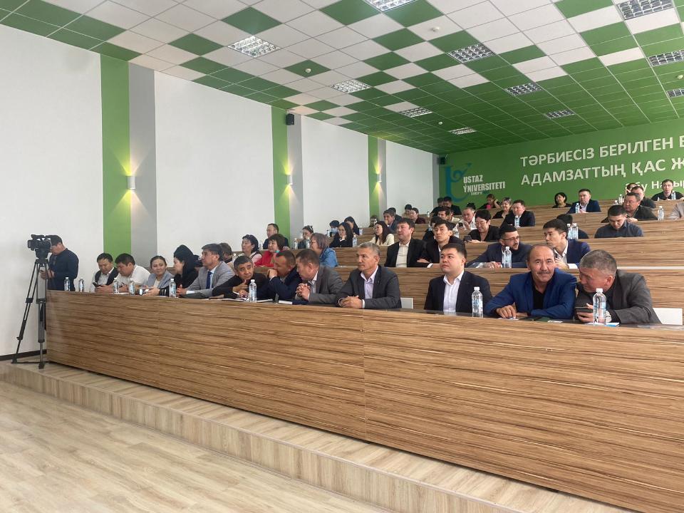 قاجەتتى كومپلاەنس مەكتەبى