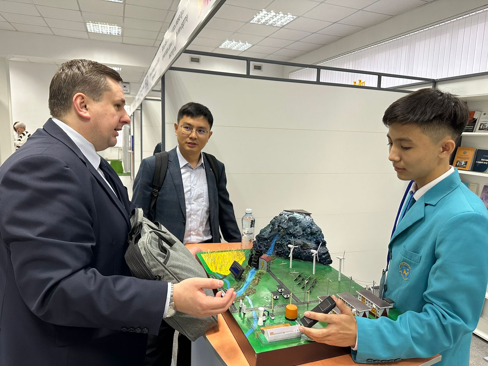 وقۋشىلار ويلاپ تاپقان جوبا